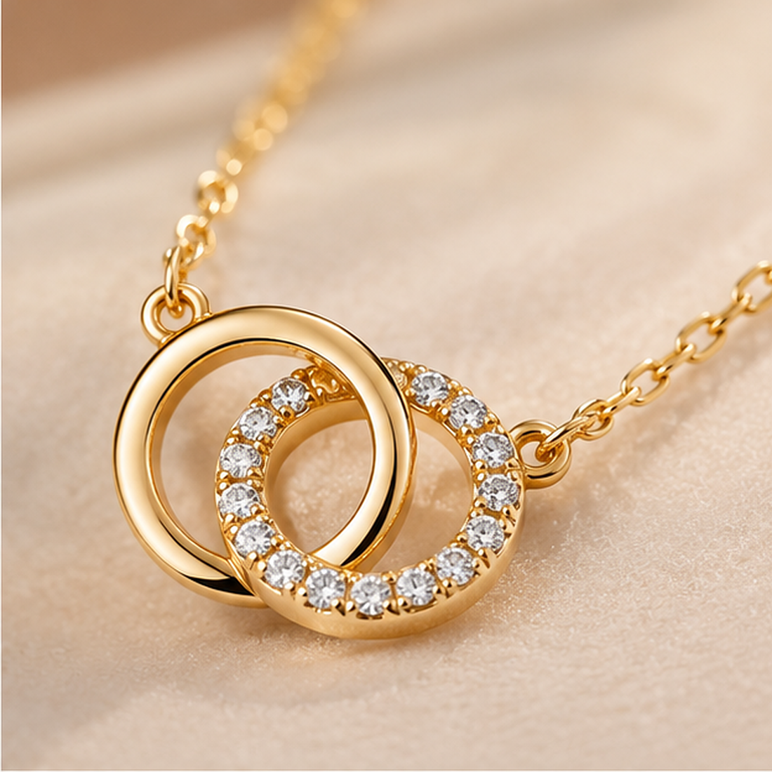Interlocking Double Circle Pavé Yellow Gold Necklace