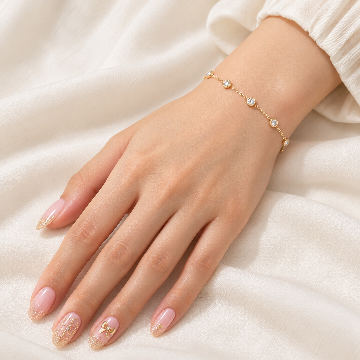 Round Bezel-Set Station Chain Bracelet in Yellow Gold Tone