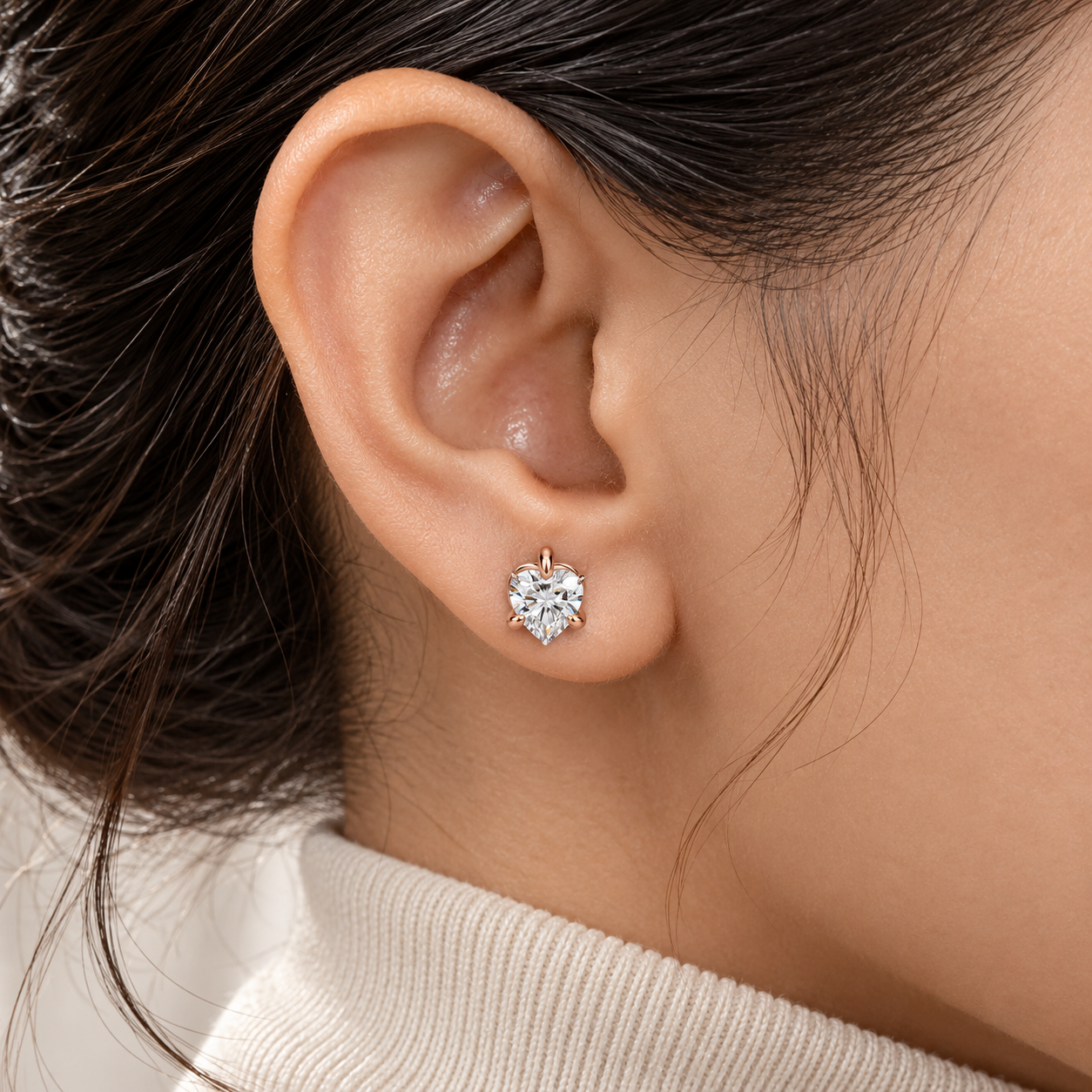 Heart-Shaped Solitaire Stud Earrings in Rose Gold Tone