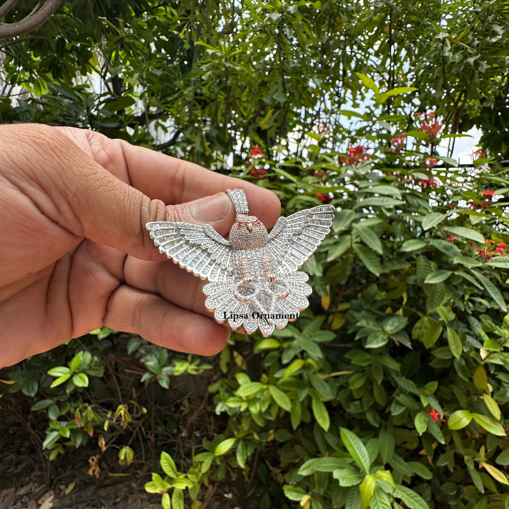 Iced-Out Flying Owl Diamond Two-Tone Hip-Hop Pendant