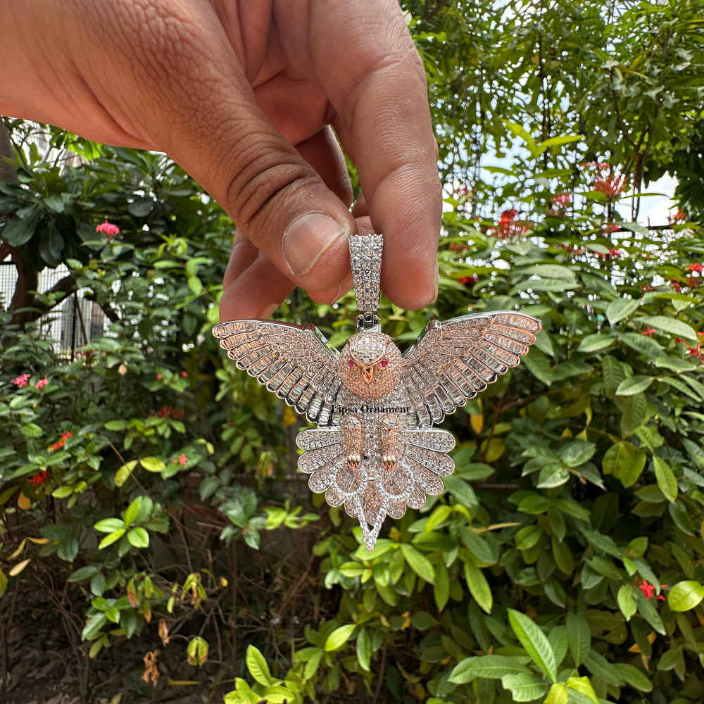 Iced-Out Flying Owl Diamond Two-Tone Hip-Hop Pendant