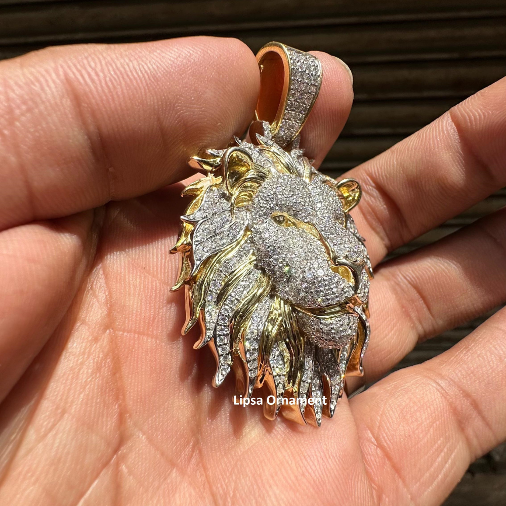 Custom Iced-Out Lion Head Diamond Two-Tone Hip-Hop Pendant